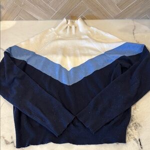 Women’s offline aerie  Navy and Blue Sweater for ski